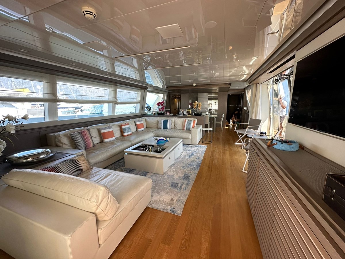 Custom Line Motor Yacht HAPPY 2 For Sale