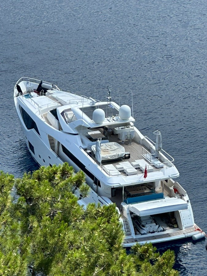 Custom Line Motor Yacht HAPPY 2 For Sale