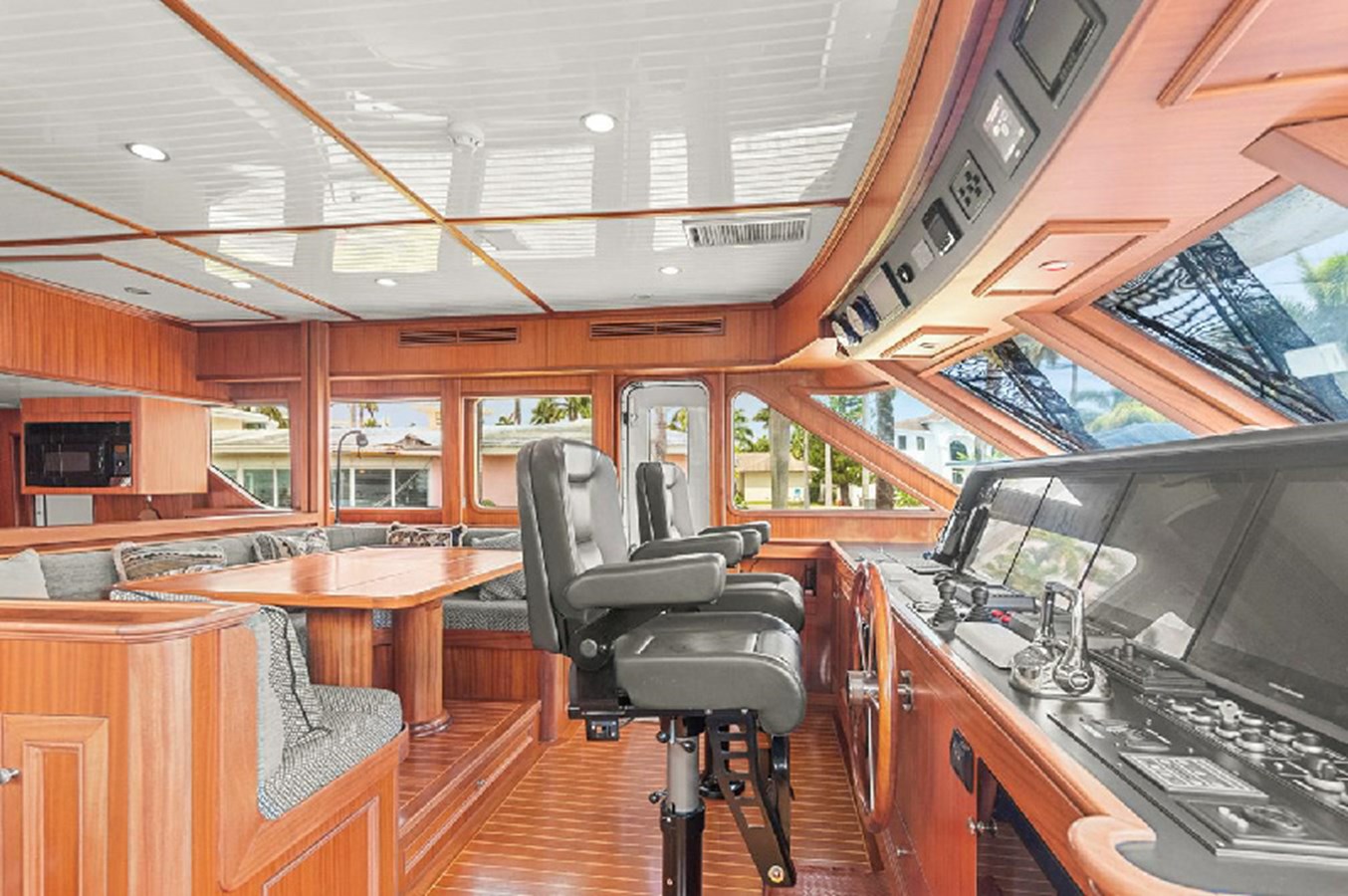 Paragon Motor Yachts Motor Yacht SEAS TO SEE For Sale