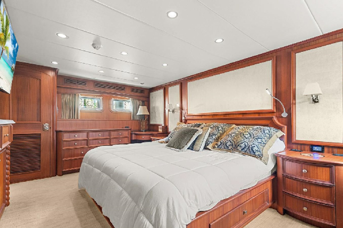 Paragon Motor Yachts Motor Yacht SEAS TO SEE For Sale