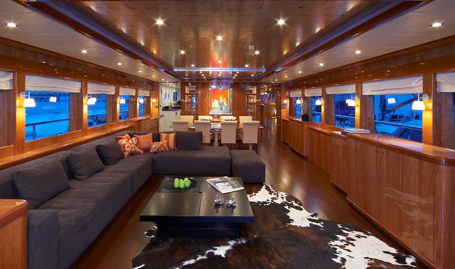 Johnson Motor Yacht JOHNSON 110 FLYBRIDGE For Sale