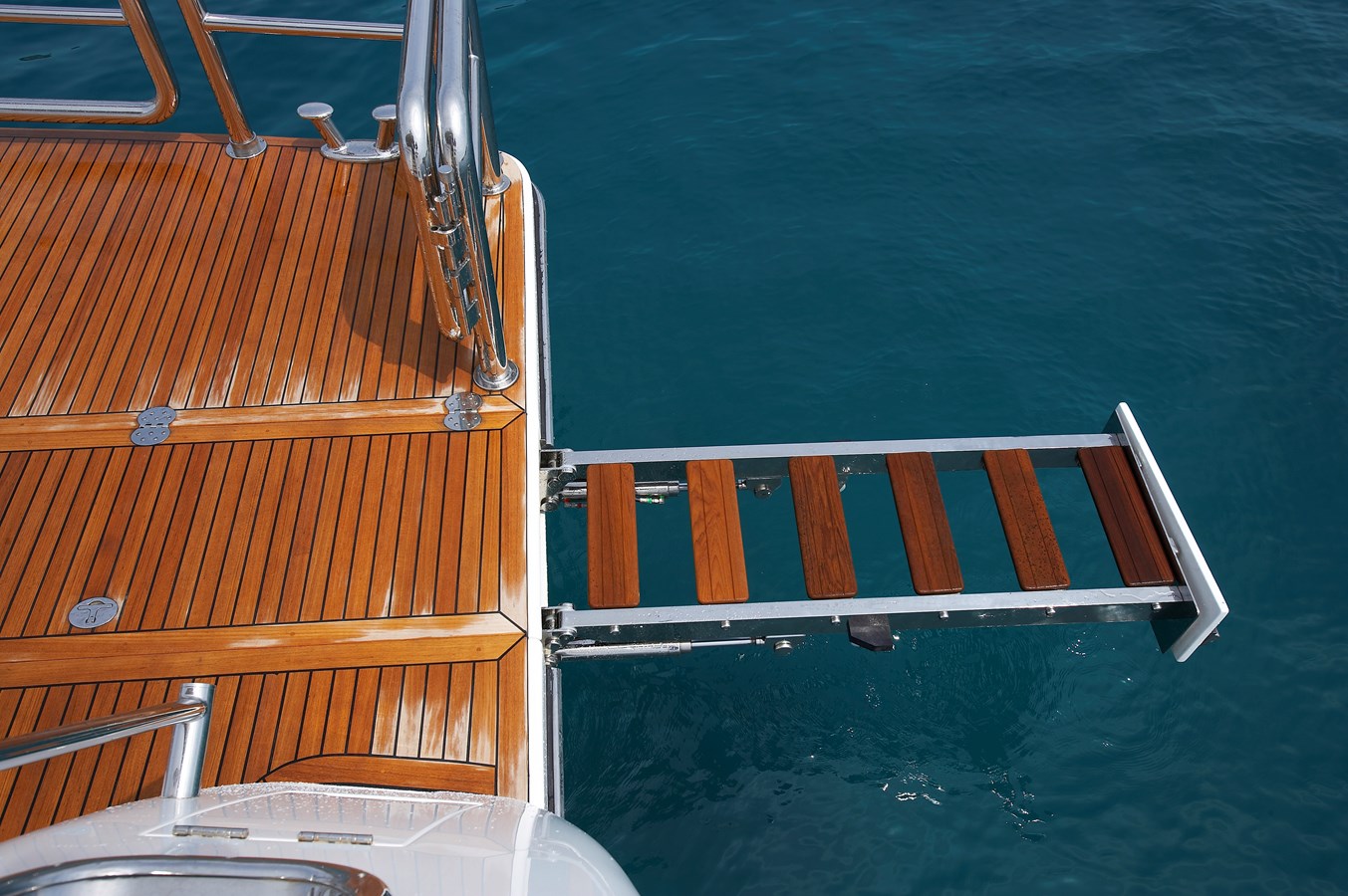 Johnson Motor Yacht JOHNSON 110 FLYBRIDGE For Sale