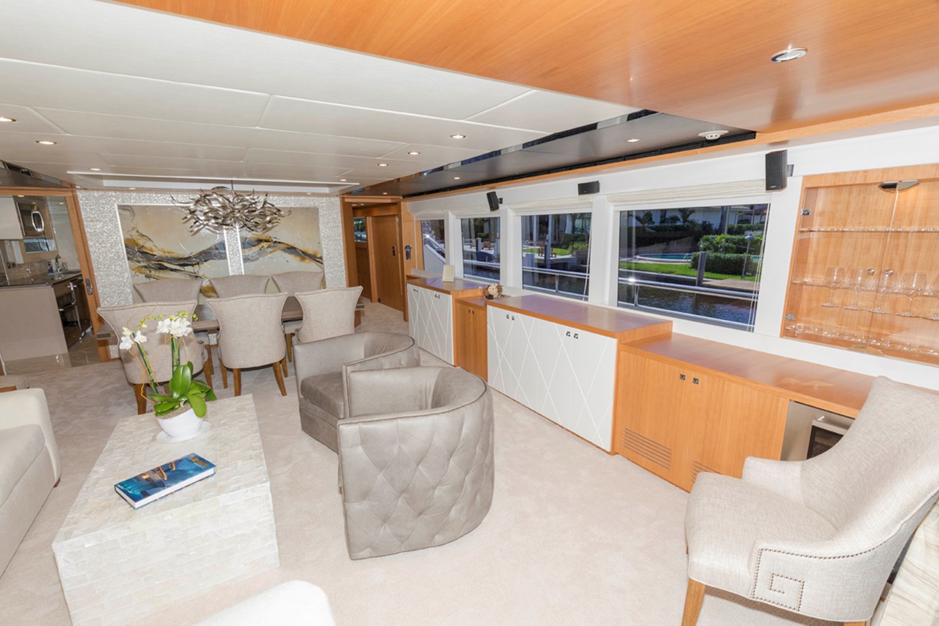 Johnson Motor Yacht JOHNSON 93 OPEN BRIDGE For Sale