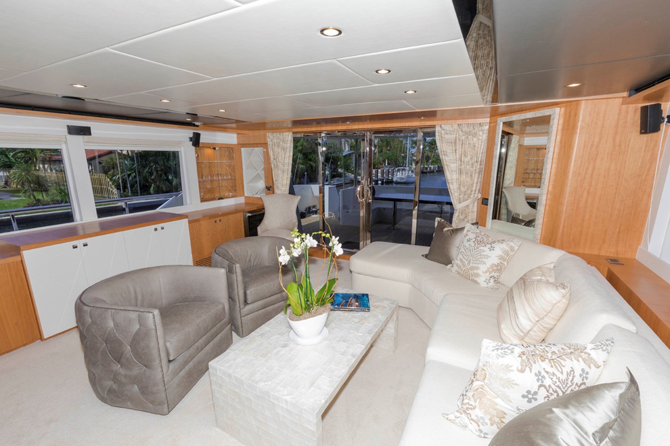 Johnson Motor Yacht JOHNSON 93 OPEN BRIDGE For Sale