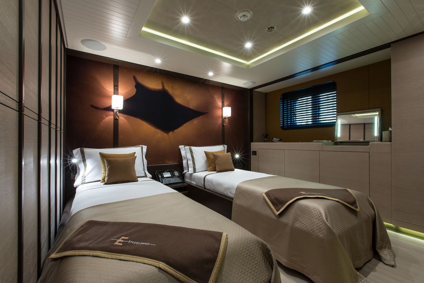 Amels Motor Yacht GENE MACHINE For Sale