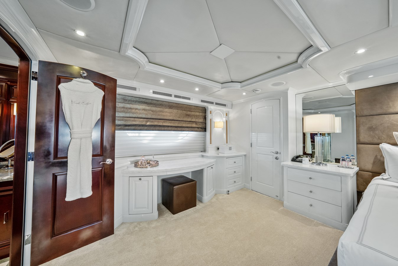 Trinity Yachts Motor Yacht NICOLE EVELYN For Sale
