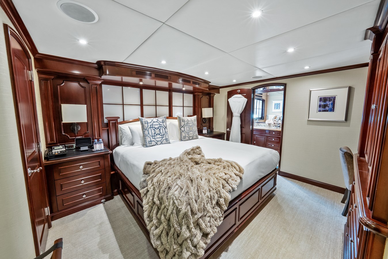 Trinity Yachts Motor Yacht NICOLE EVELYN For Sale
