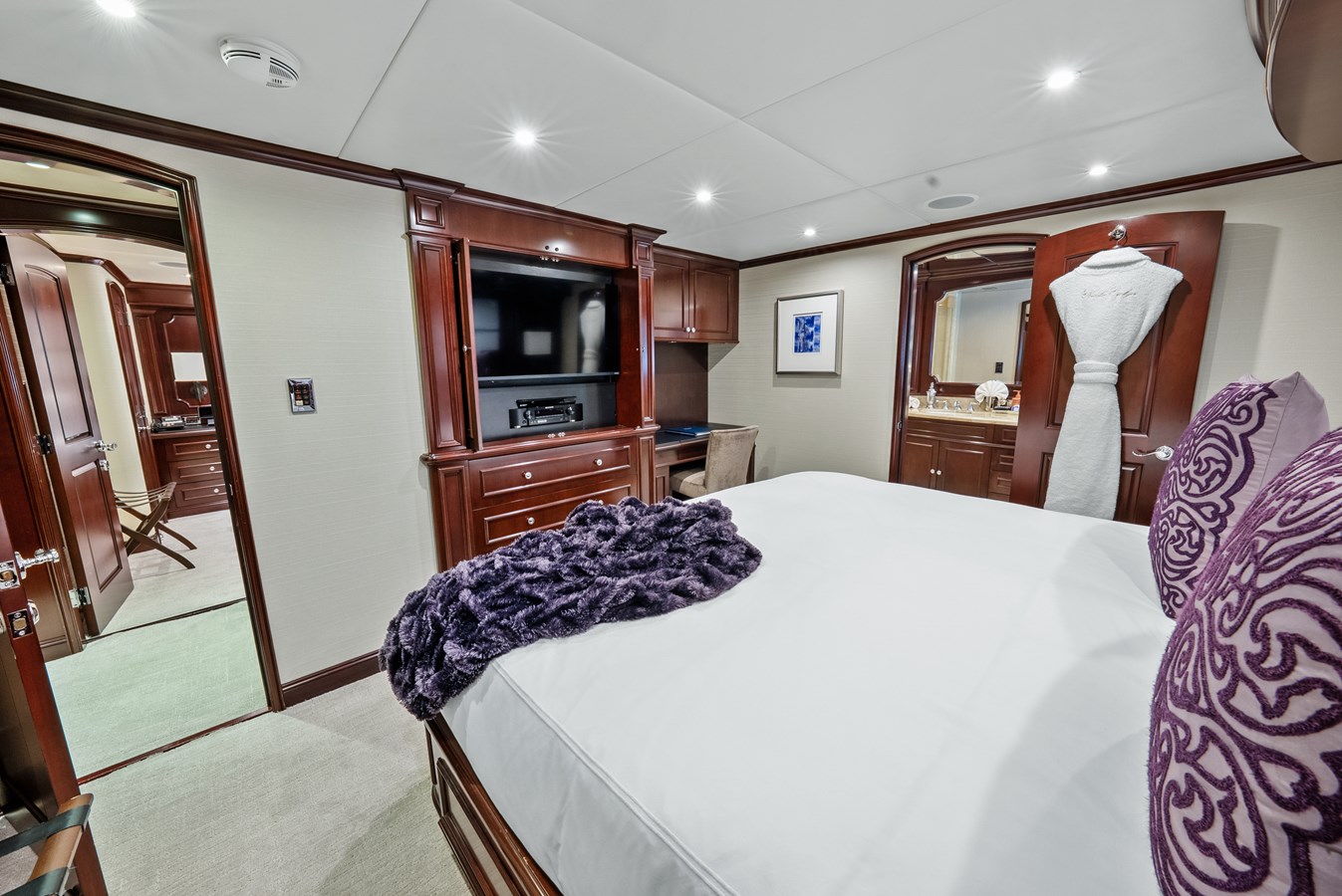 Trinity Yachts Motor Yacht NICOLE EVELYN For Sale