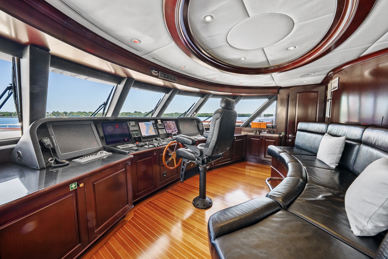 Trinity Yachts Motor Yacht NICOLE EVELYN For Sale