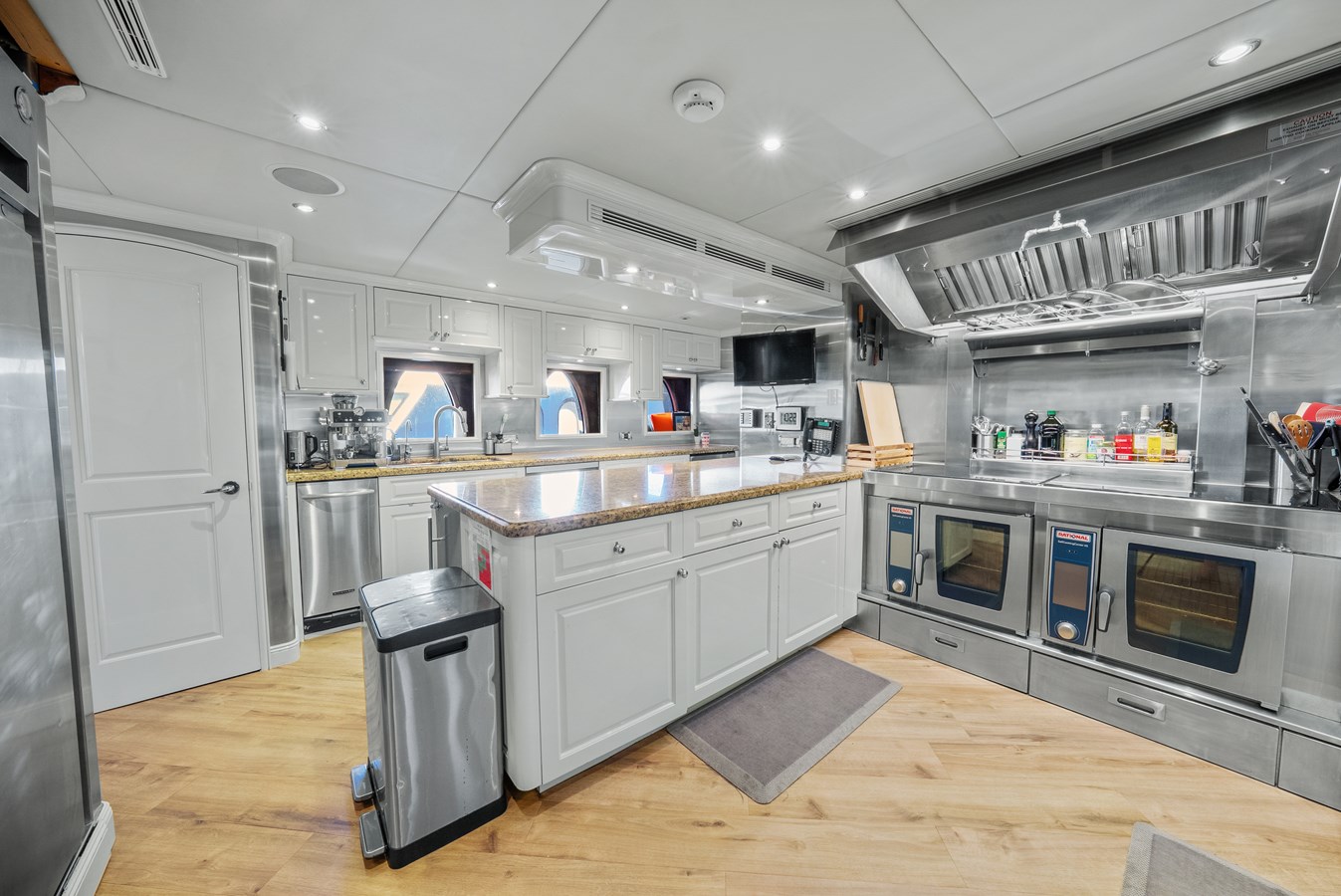 Trinity Yachts Motor Yacht NICOLE EVELYN For Sale