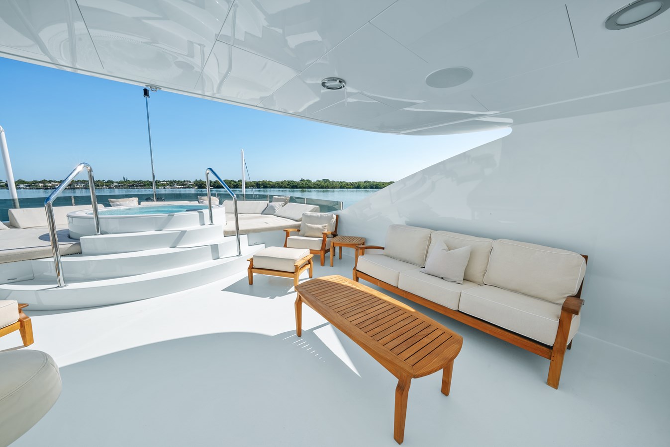 Trinity Yachts Motor Yacht NICOLE EVELYN For Sale