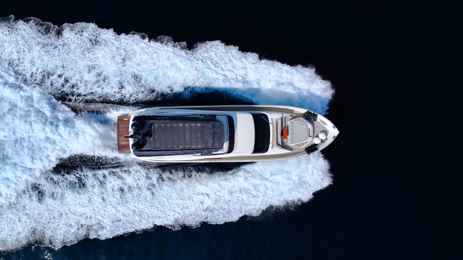 Dominator Motor Yacht DOLLY For Sale