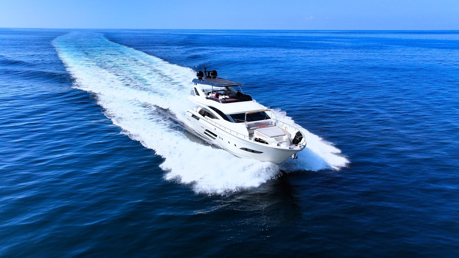 Dominator Motor Yacht DOLLY For Sale