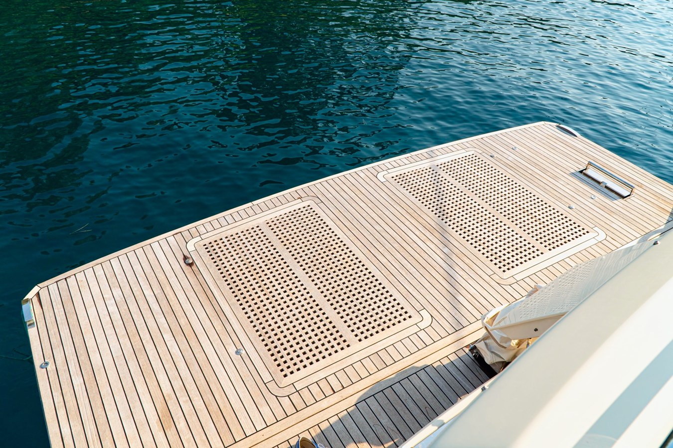 Dominator Motor Yacht DOLLY For Sale