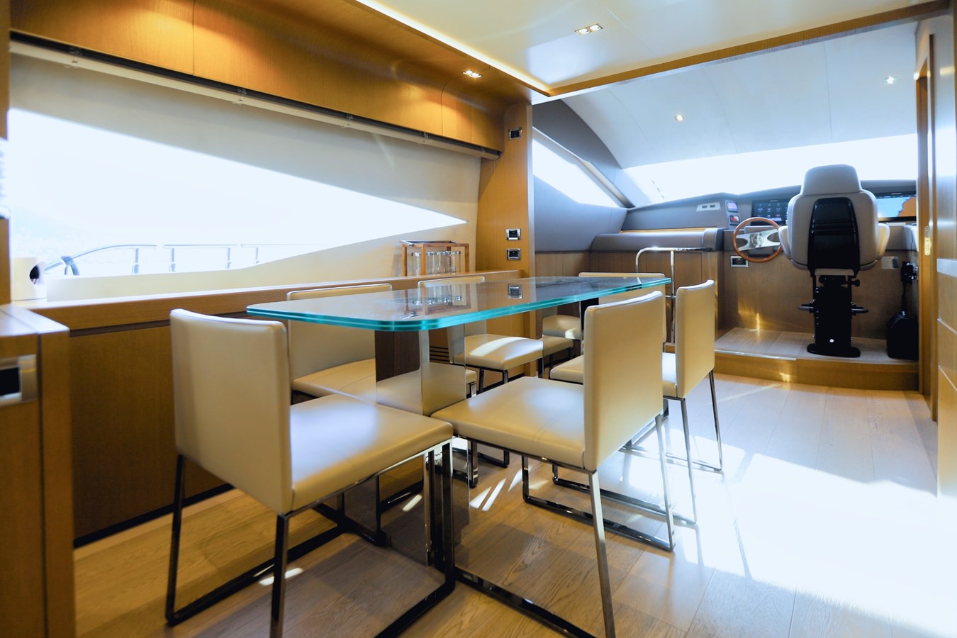 Dominator Motor Yacht DOLLY For Sale