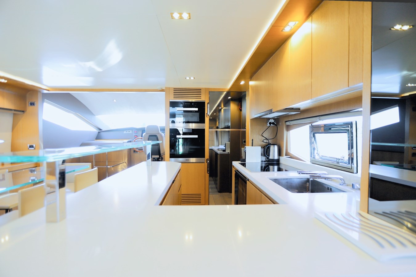 Dominator Motor Yacht DOLLY For Sale