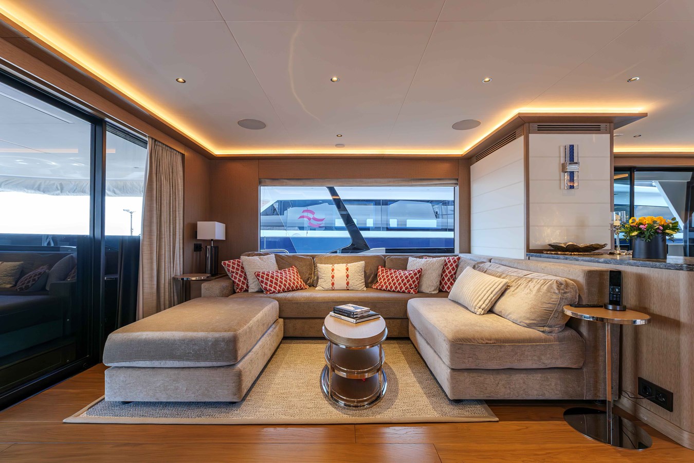 Sirena Motor Yacht HELIOPHILIA For Sale