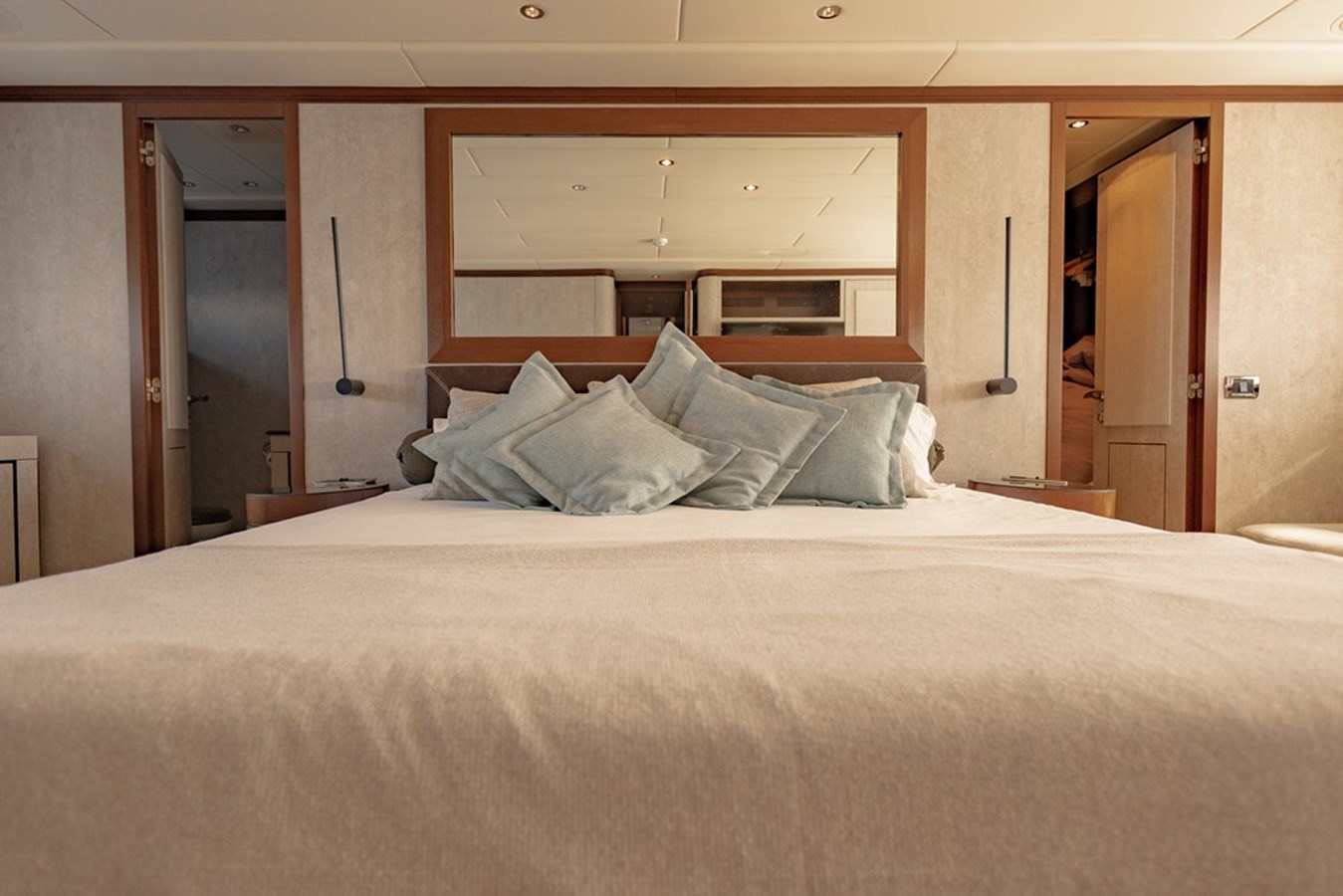 Mangusta Motor Yacht MANGUSTA 92 For Sale