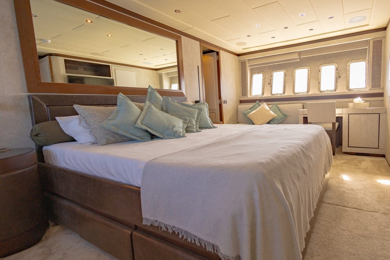 Mangusta Motor Yacht MANGUSTA 92 For Sale