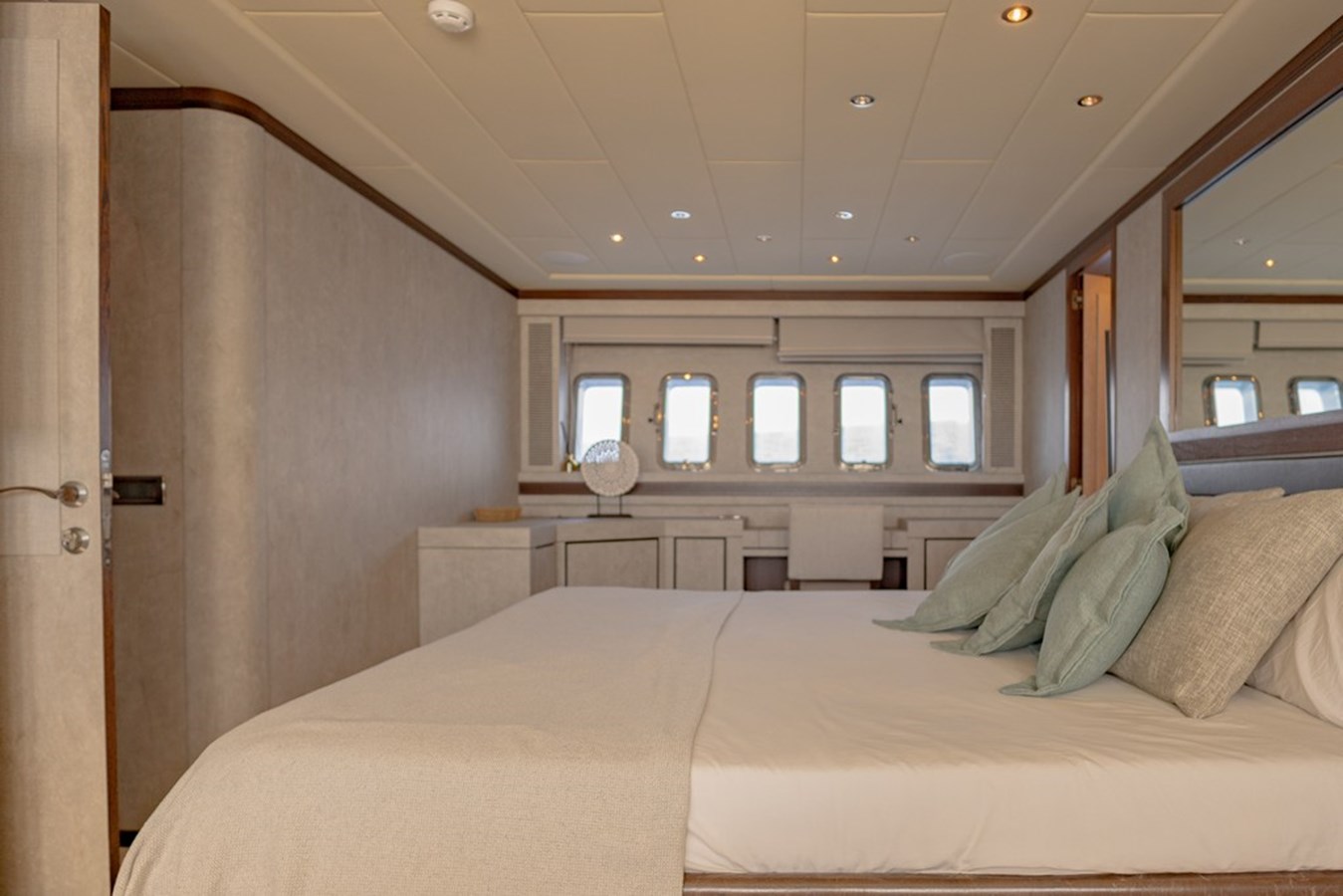 Mangusta Motor Yacht MANGUSTA 92 For Sale