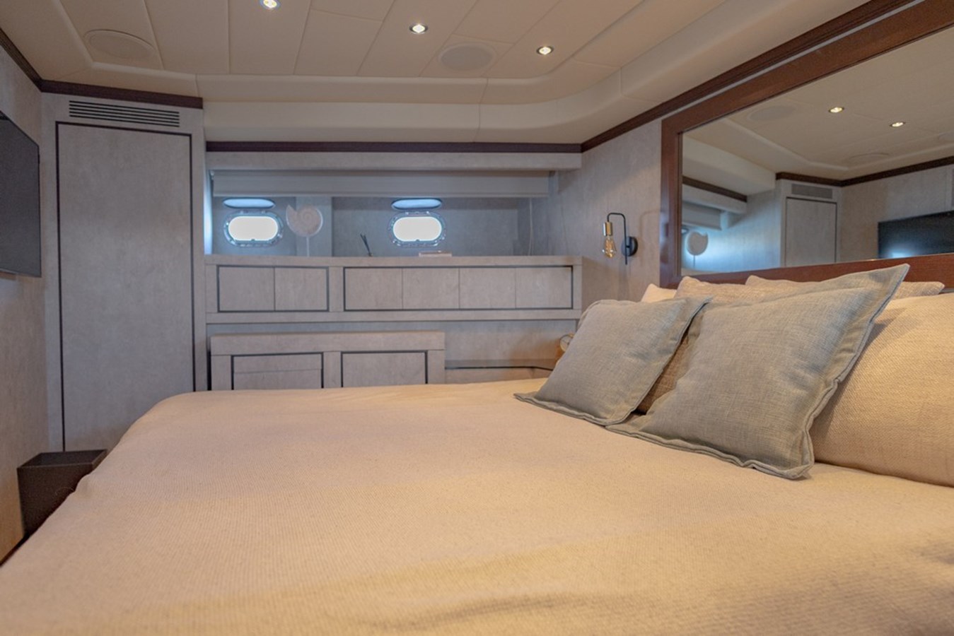 Mangusta Motor Yacht MANGUSTA 92 For Sale