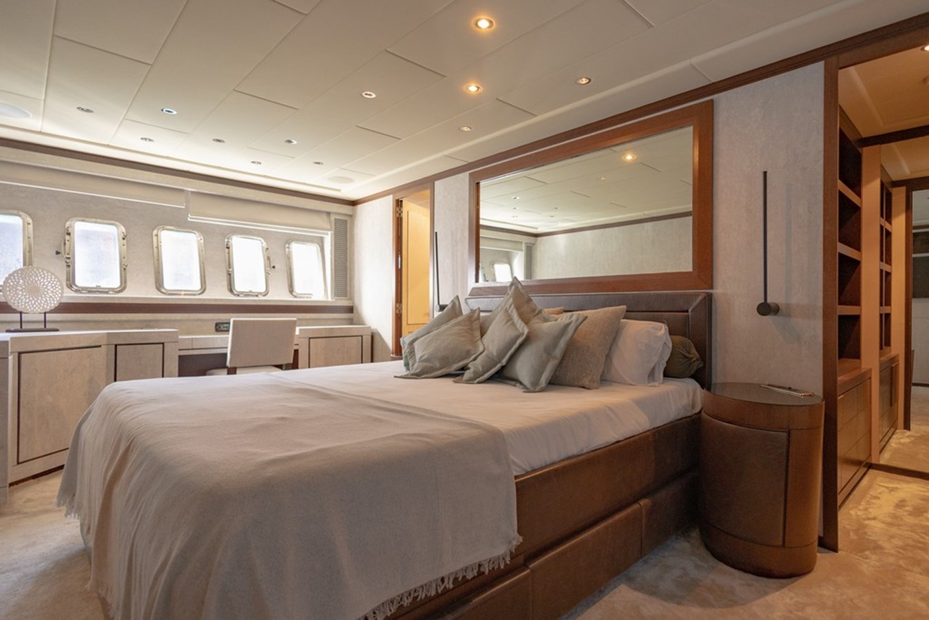 Mangusta Motor Yacht MANGUSTA 92 For Sale
