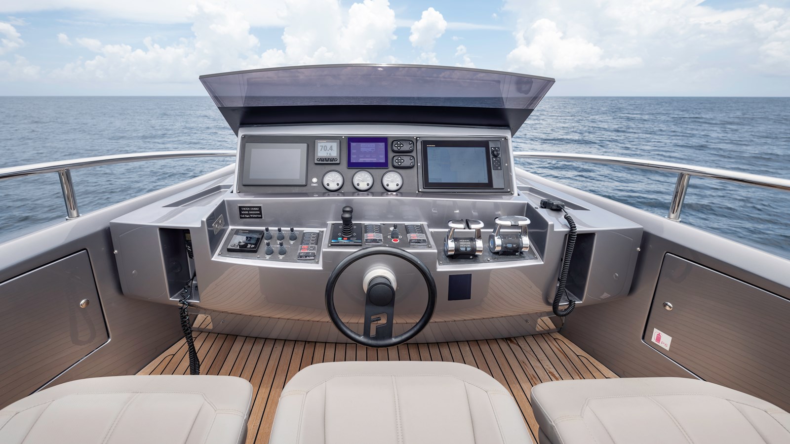 Pershing Sport Yacht ANDIAMO II For Sale