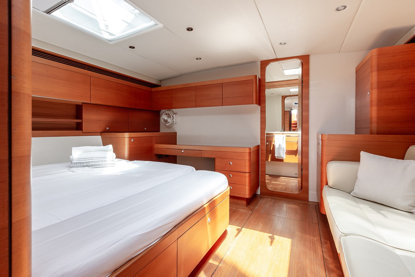 Shipman Shipyard Cruising Sailboat CAIAROSSA For Sale