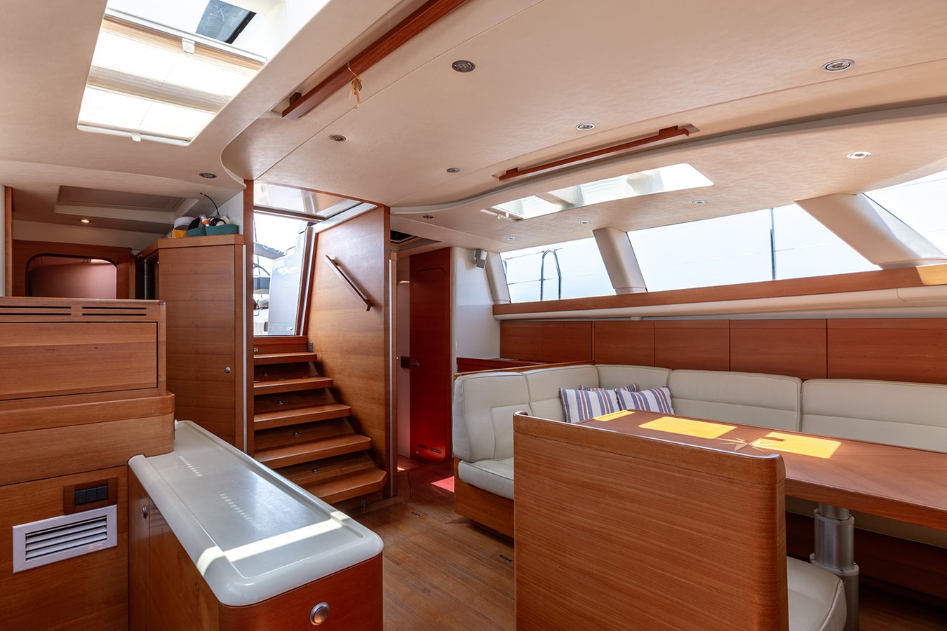 Shipman Shipyard Cruising Sailboat CAIAROSSA For Sale