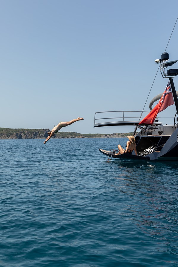Shipman Shipyard Cruising Sailboat CAIAROSSA For Sale
