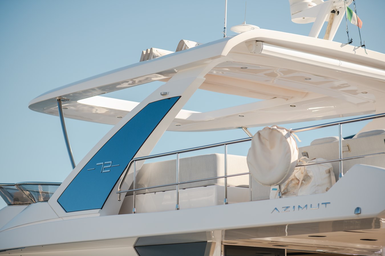 Azimut Yachts Motor Yacht HELSIE SI For Sale