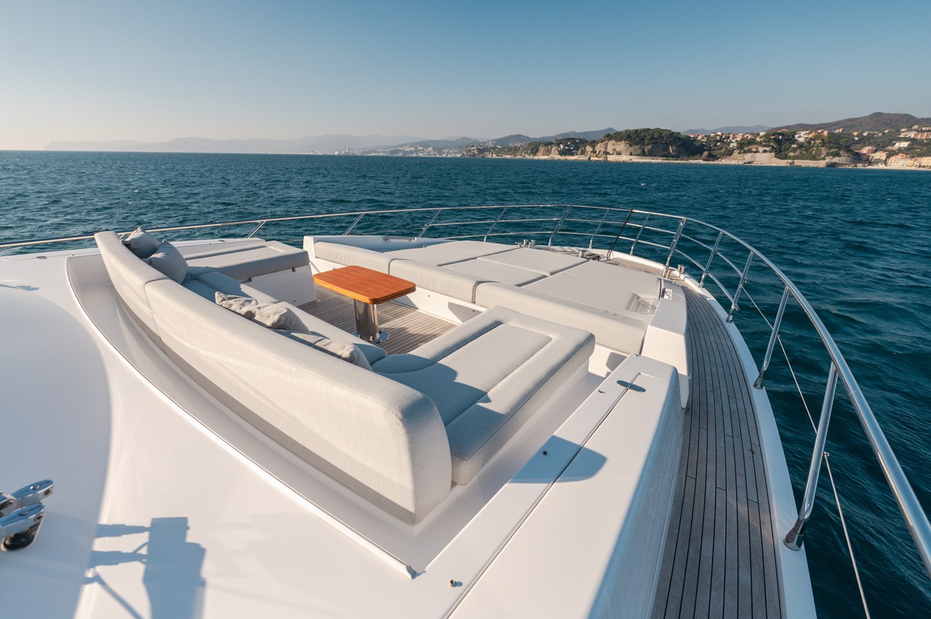 Azimut Yachts Motor Yacht HELSIE SI For Sale