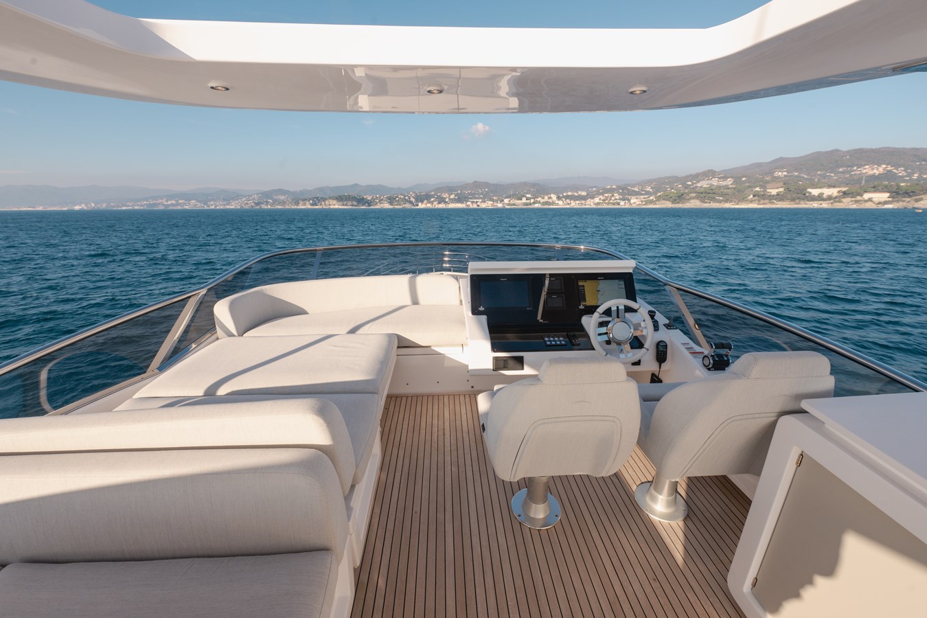 Azimut Yachts Motor Yacht HELSIE SI For Sale