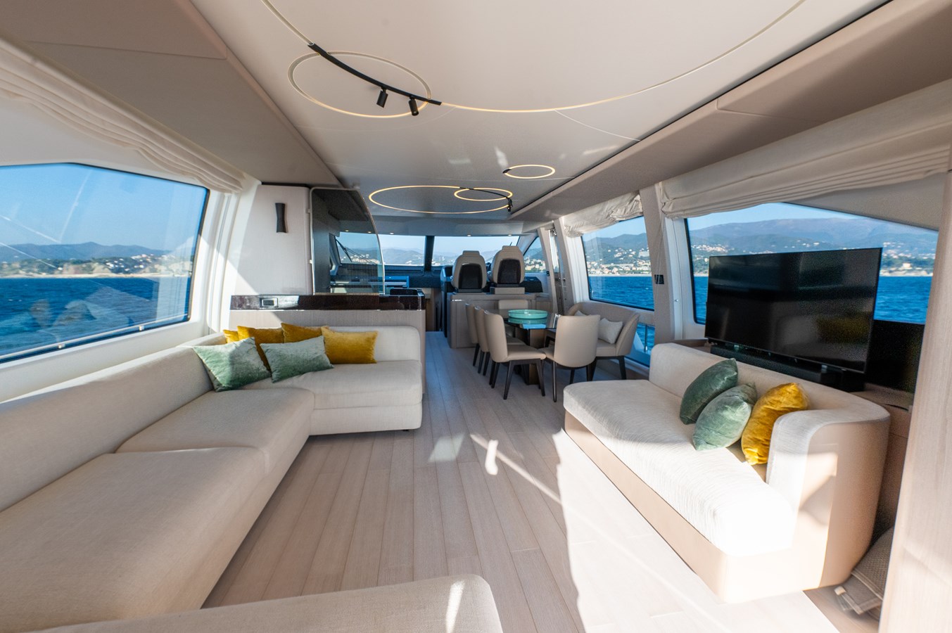 Azimut Yachts Motor Yacht HELSIE SI For Sale