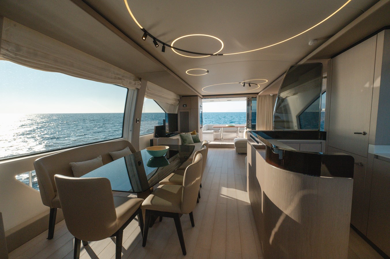 Azimut Yachts Motor Yacht HELSIE SI For Sale