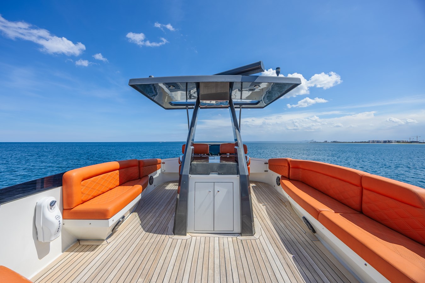 Lazzara Yachts Motor Yacht Chapter II For Sale