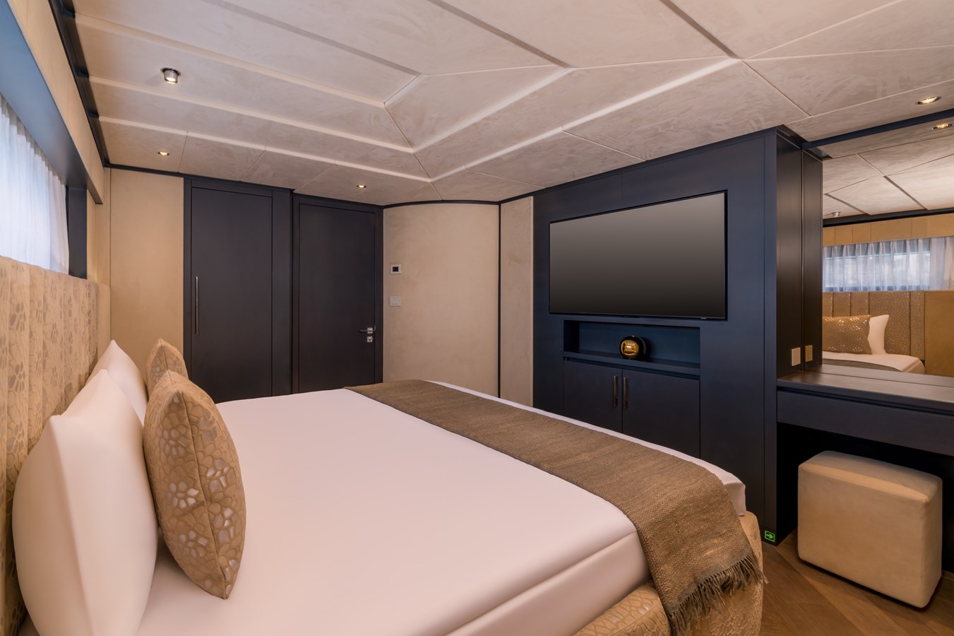 Hargrave Motor Yacht E Series 125 Hargrave Superyachts "MY RESONANCE" For Sale