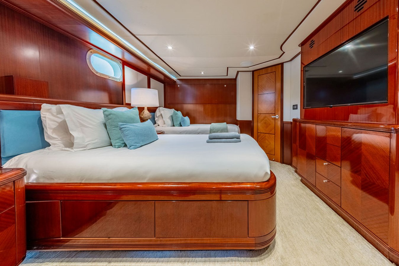 Ares Custom Yachts Motor Yacht JUST ENOUGH For Sale
