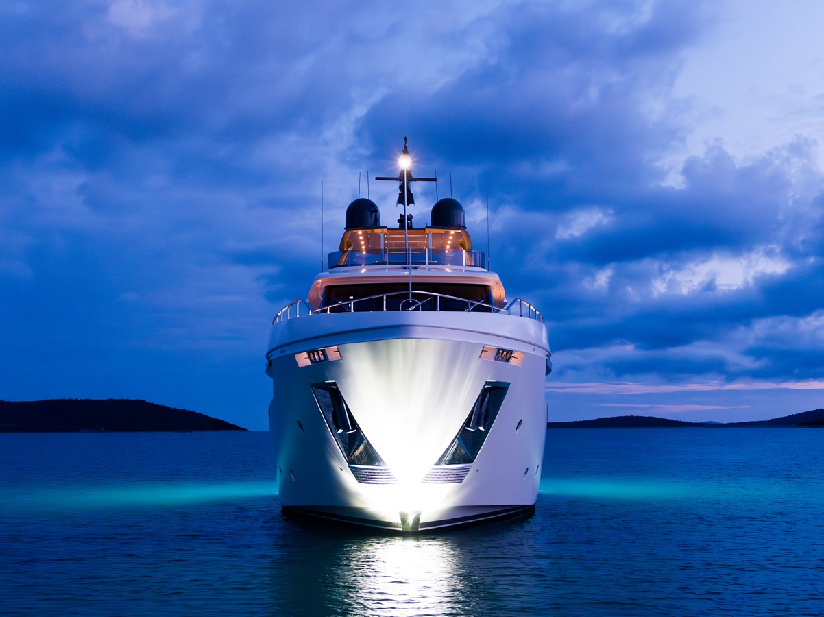 Custom Line Motor Yacht SK For Sale