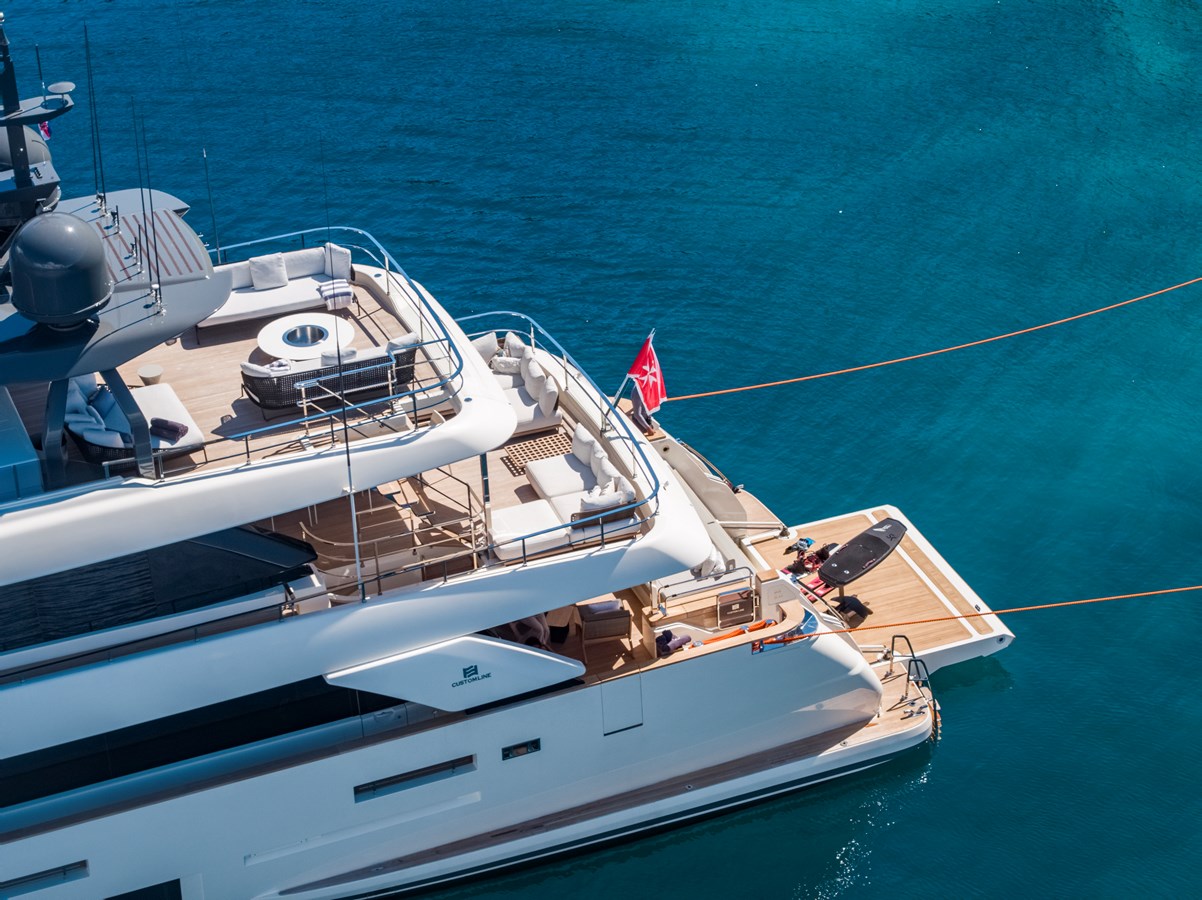 Custom Line Motor Yacht SK For Sale