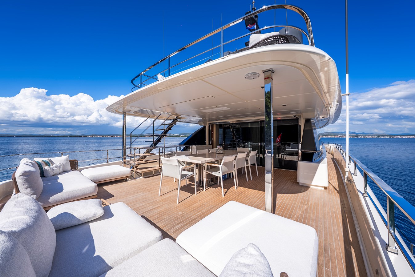 Custom Line Motor Yacht SK For Sale