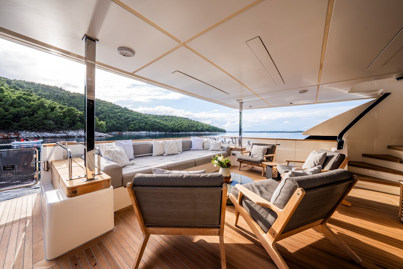 Custom Line Motor Yacht SK For Sale