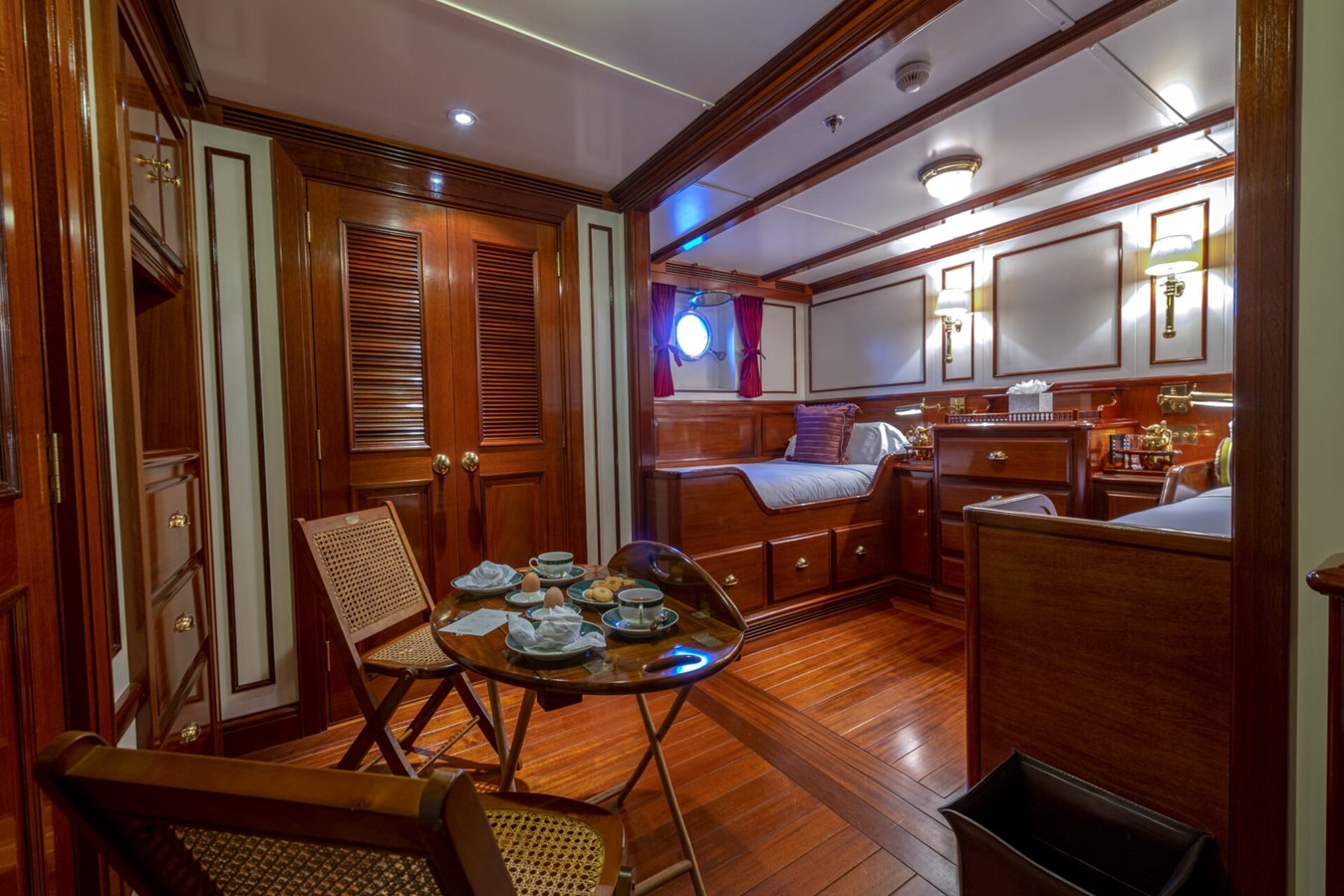 Pendennis Motor Yacht STEEL For Sale