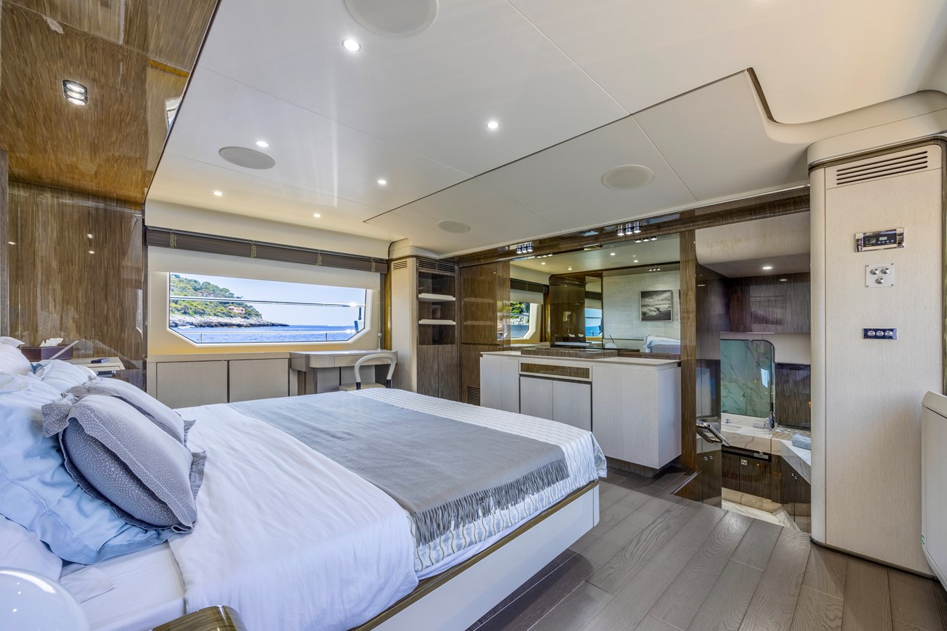 Azimut Yachts Motor Yacht ANASTASIA V For Sale