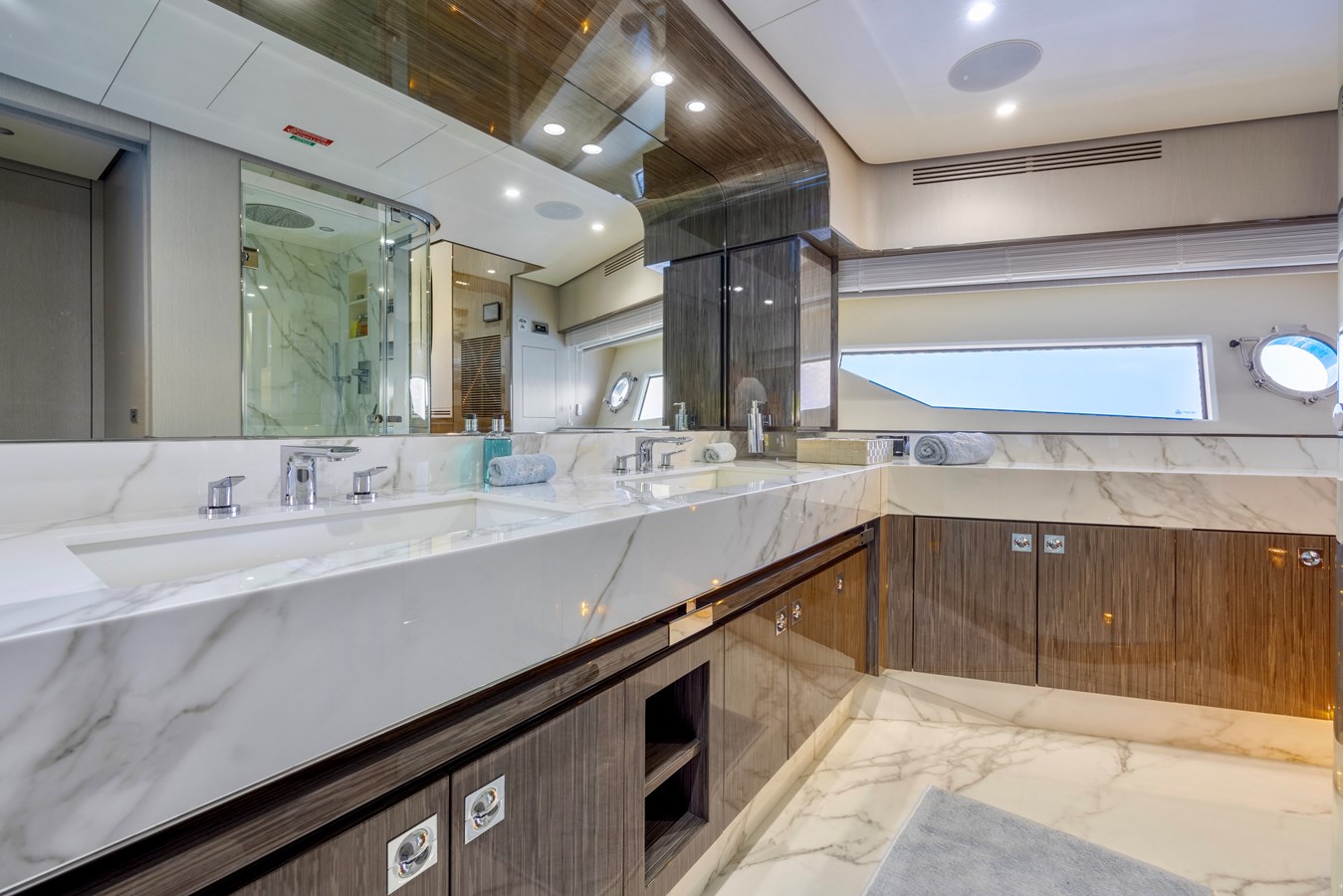 Azimut Yachts Motor Yacht ANASTASIA V For Sale