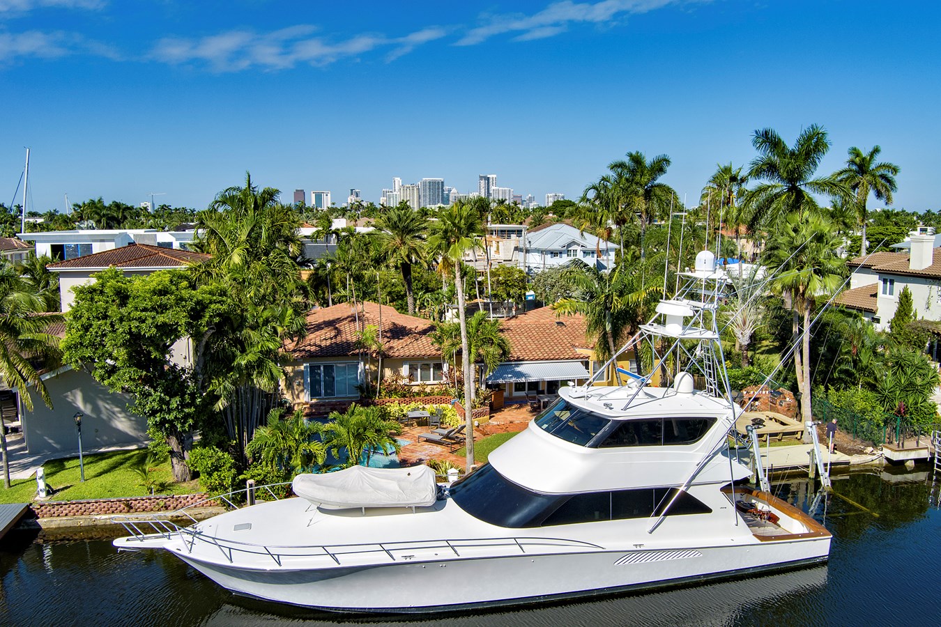Viking Motor Yacht VKY74038A808 For Sale