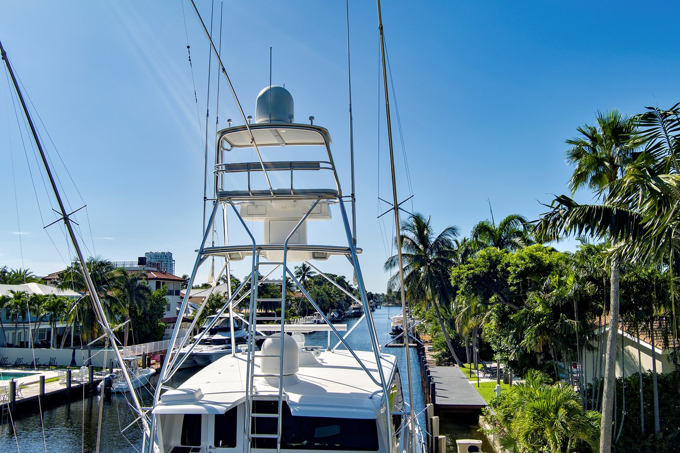 Viking Motor Yacht VKY74038A808 For Sale