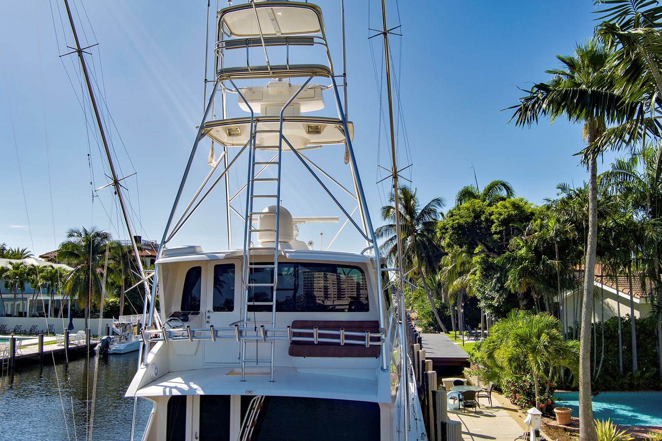 Viking Motor Yacht VKY74038A808 For Sale