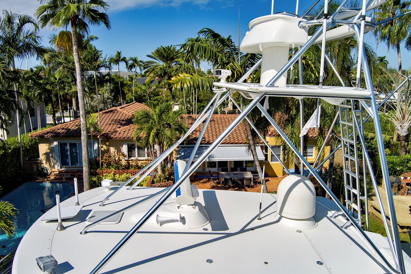 Viking Motor Yacht VKY74038A808 For Sale