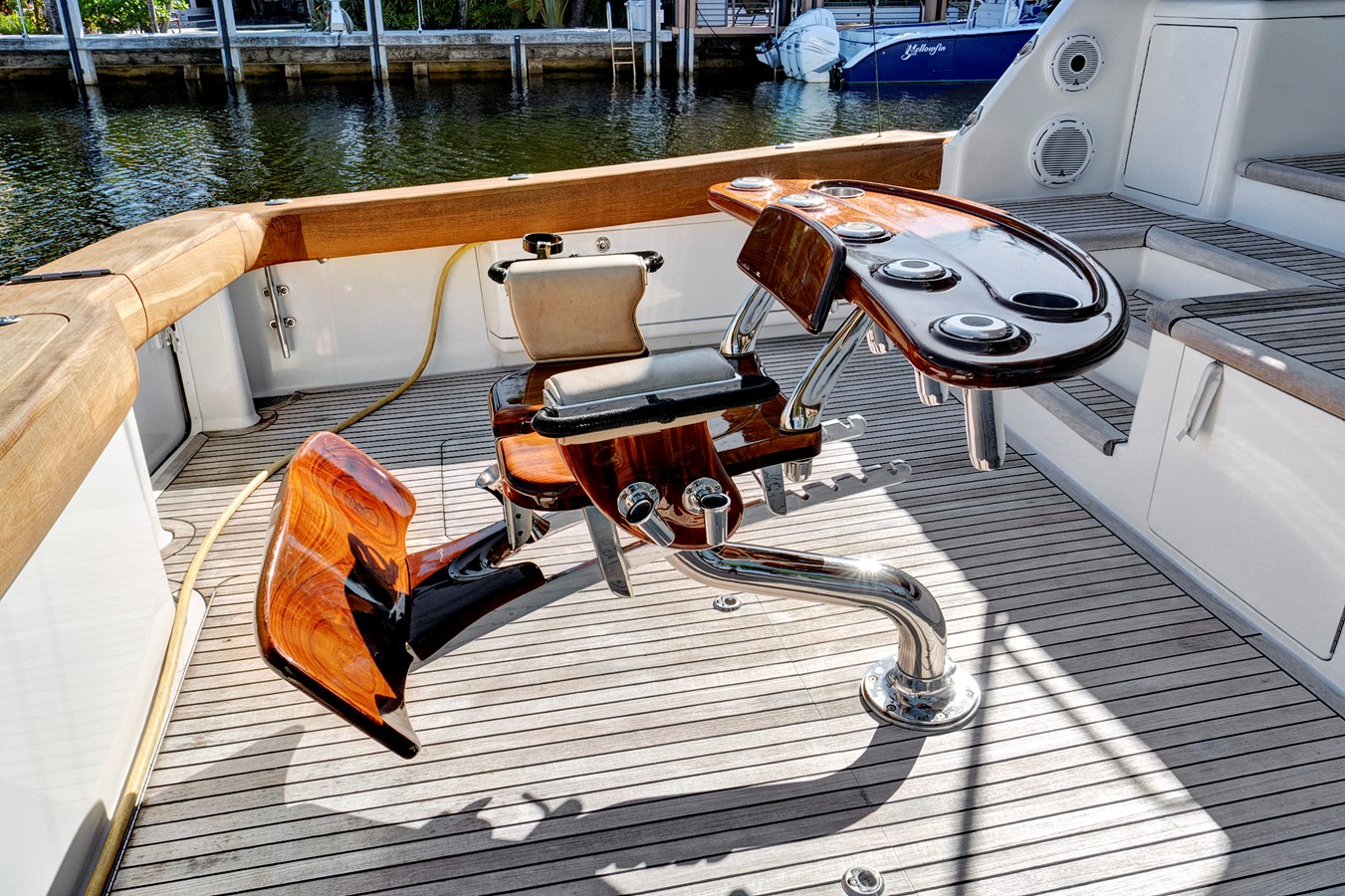 Viking Motor Yacht VKY74038A808 For Sale